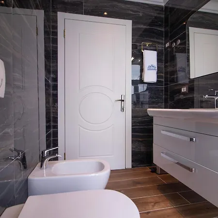 Ambasada Qta Ξενοδοχείο 4*