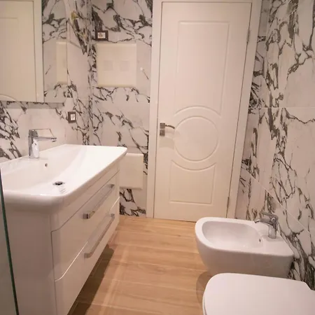 Ambasada Qta Ξενοδοχείο