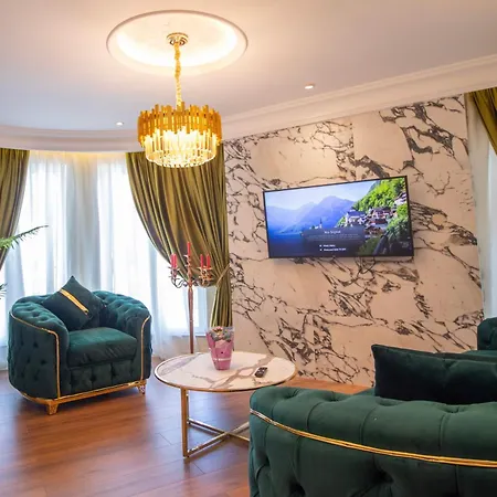 Ambasada Qta Ξενοδοχείο