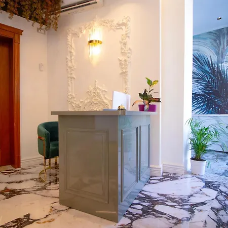 Ambasada Qta Hotel 4*