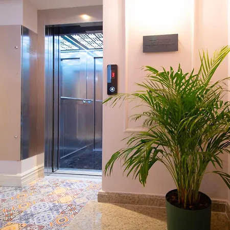 Hotel Ambasada Qta