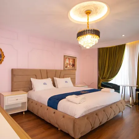 Ambasada Qta מלון